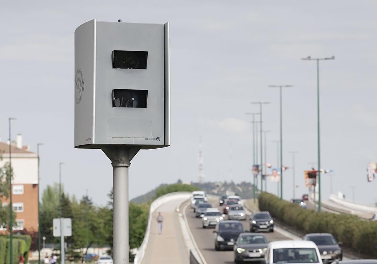 Radar en la avenida de Zamora, en Valladolid, en una imagen de archivo.