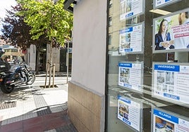 Imagen de archivo de compraventa de viviendas.