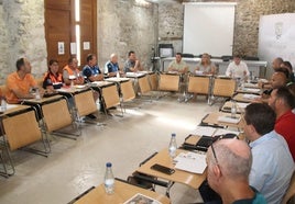 Un momento de la reunión de la Junta de Seguridad, ayer en Cuéllar.