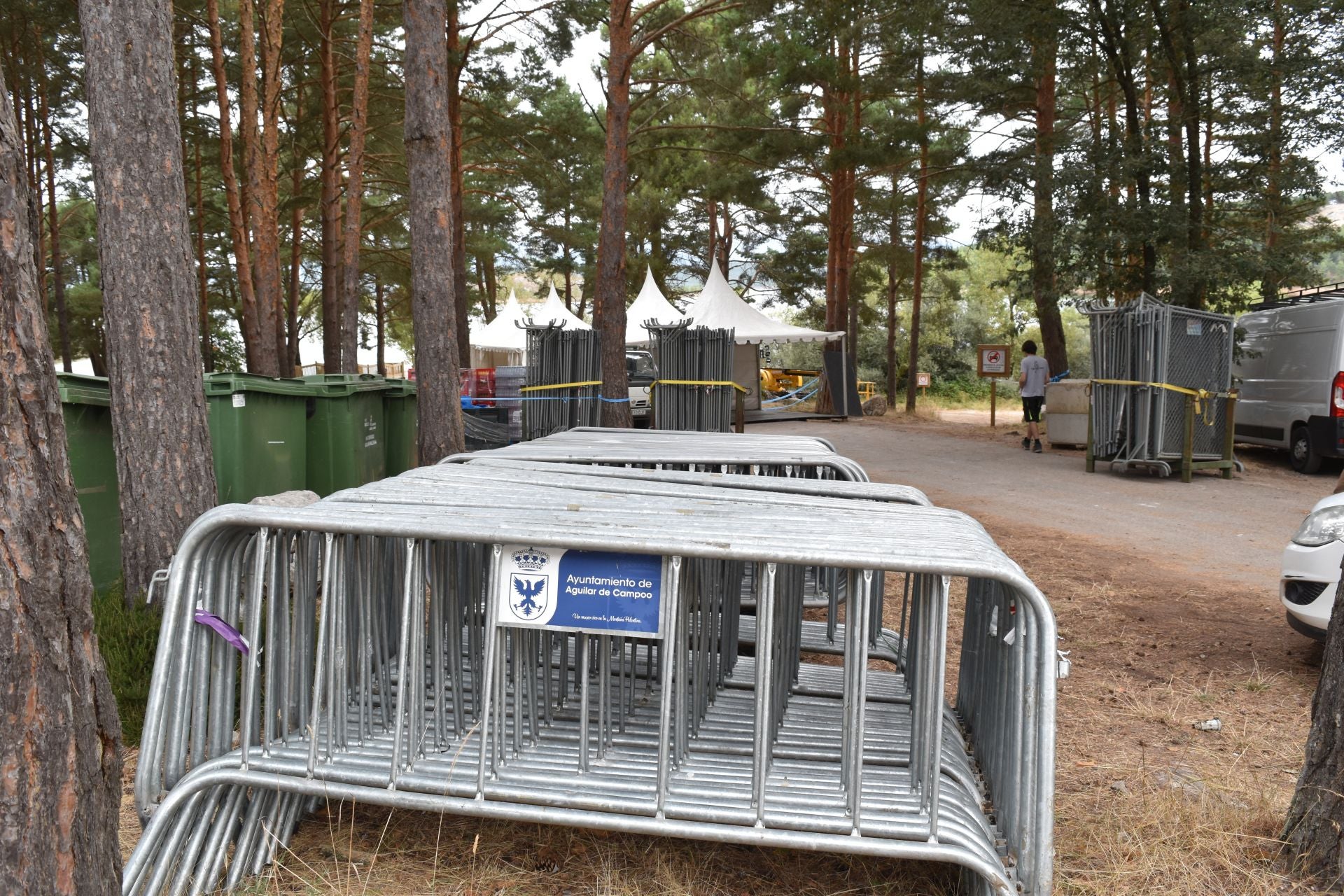 Un escenario flotante único en la &#039;playa&#039; de Aguilar
