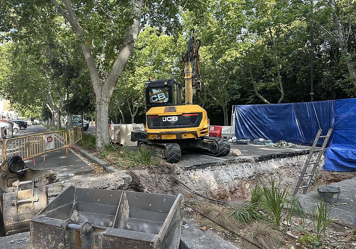 El corte en el paseo Filipinos, que corta un carril al tráfico.