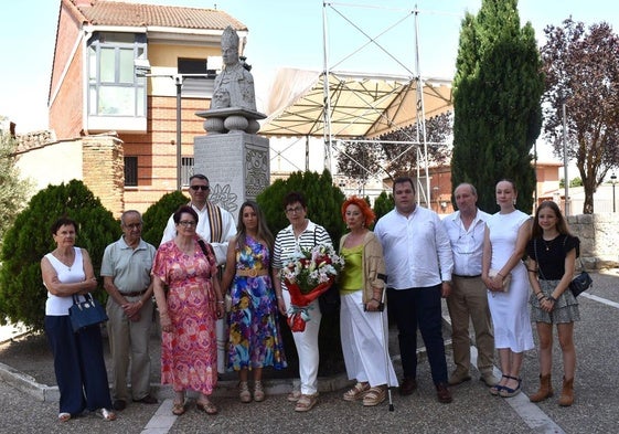Cigaleños celebrando el aniversario del fallecimiento de Fray Antonio Alcalde