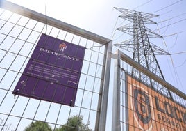 Exterior de los Anexos al José Zorrilla, lugar donde se ha producido el robo.