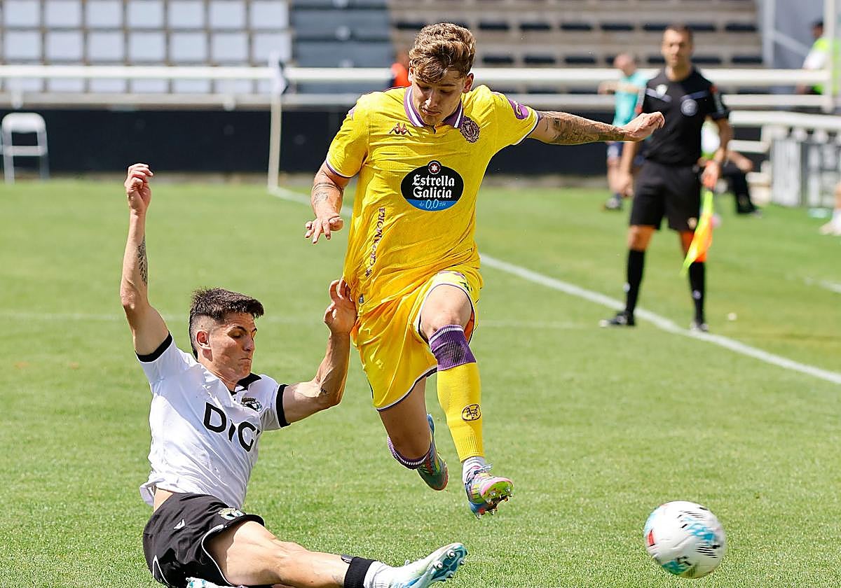 El partido del Real Valladolid contra el Burgos, en imágenes