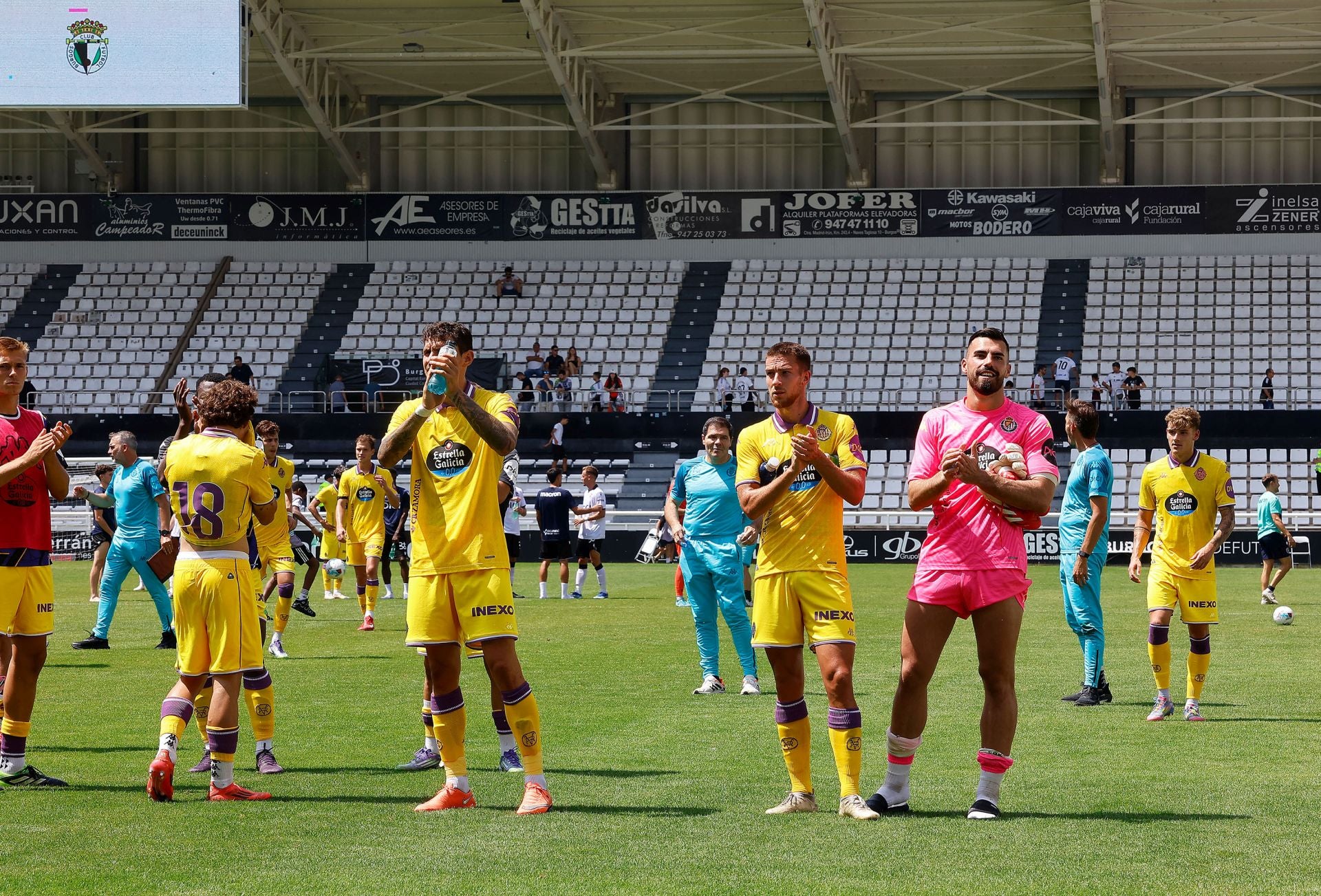 El partido del Real Valladolid contra el Burgos, en imágenes