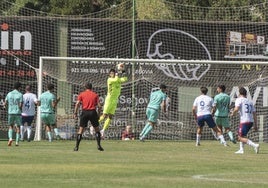 Partido entre la Gimnástica Segoviana y el Rayo Majadahonda