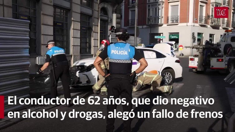 Un taxista se empotra contra un edificio en obras junto al teatro Calderón de Valladolid