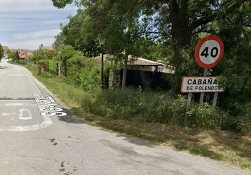 Un joven de 29 años, insconsciente tras caer de un coche en marcha en un pueblo de Segovia