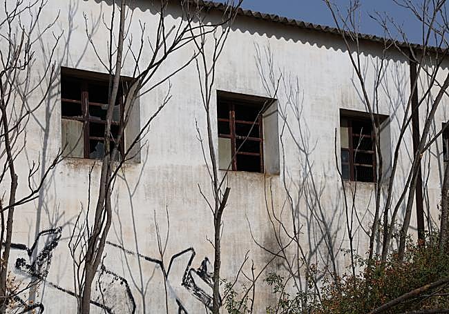 Estado en el que ha quedado la nave en Pinar de Jalón.