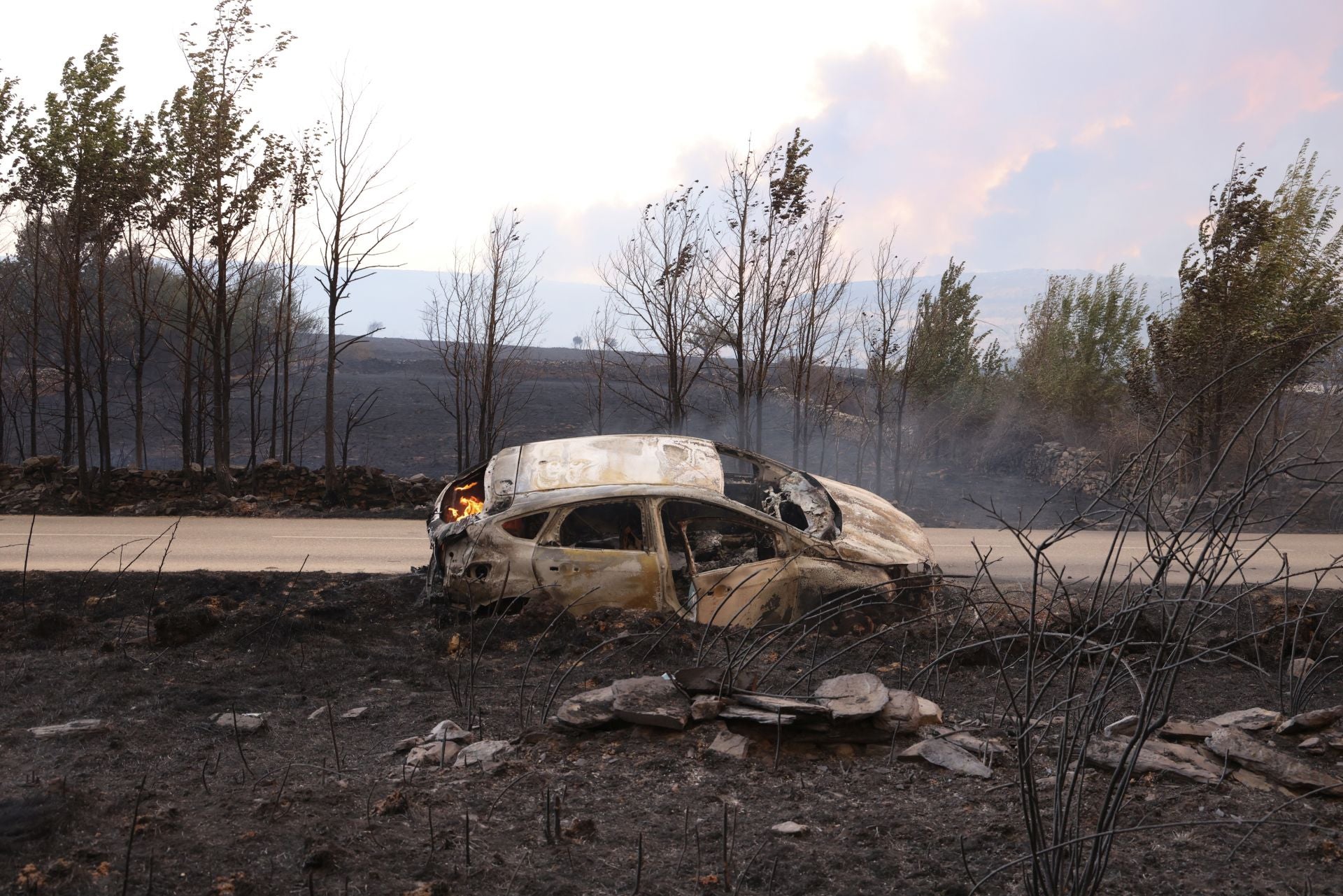 El incendio se descontrola hacia Abejera