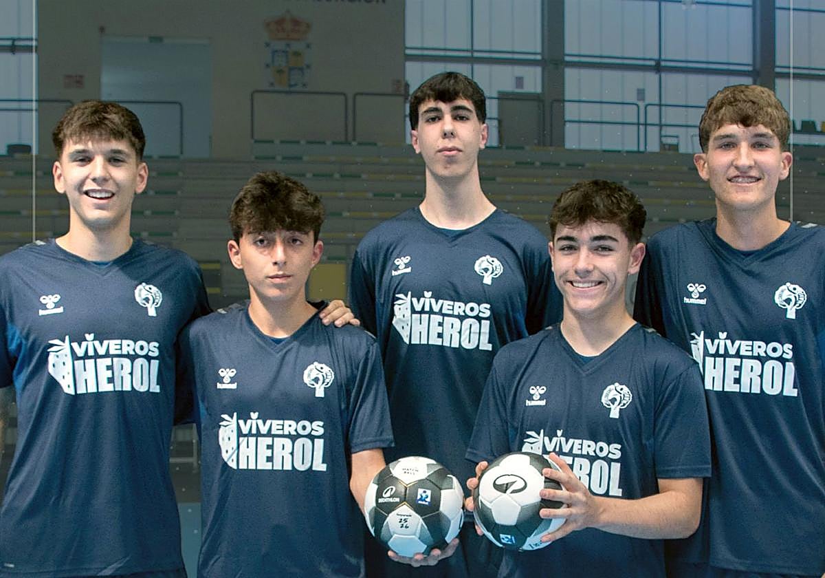 De izquierda a derecha: Nicolás Maroto, Elías Rodríguez, Alejandro Ferrero, Jacobo García y Héctor Fernández, en la pretemporada.