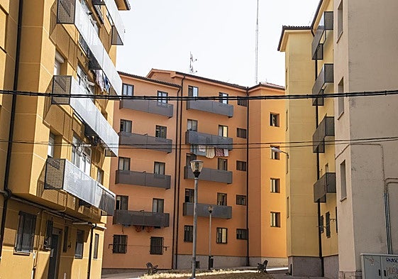 Fachadas de diferentes colores en el barrio de San José.