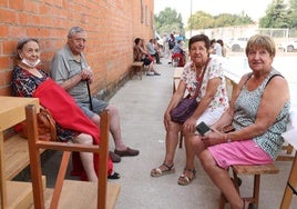 Vecinos evacuados de Molezuelas.