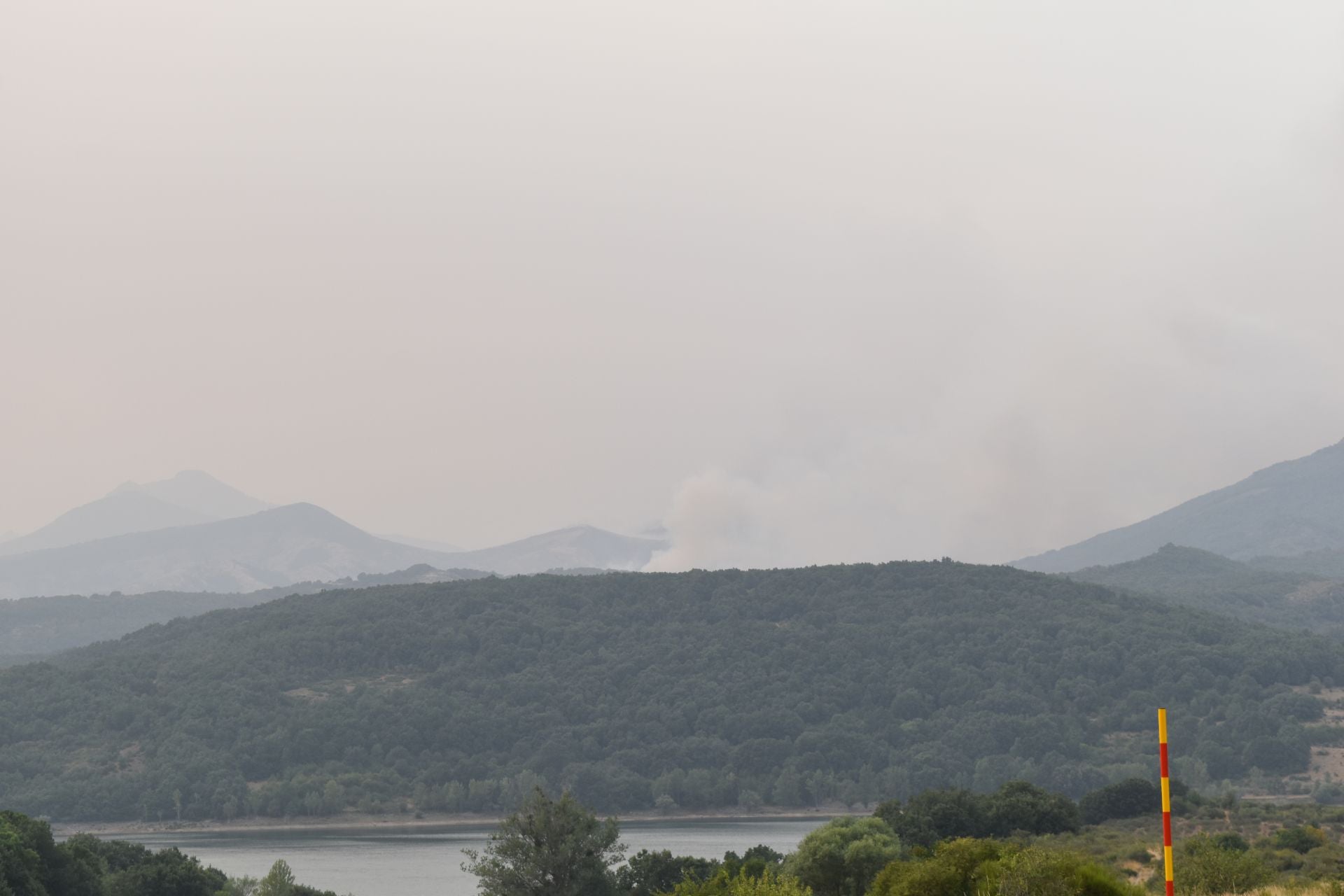 Preocupación en San Salvador de Cantamuda por el incendio de Resoba
