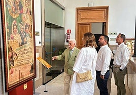 Exposición de carteles taurinos históricos en el Palacio Provincial.