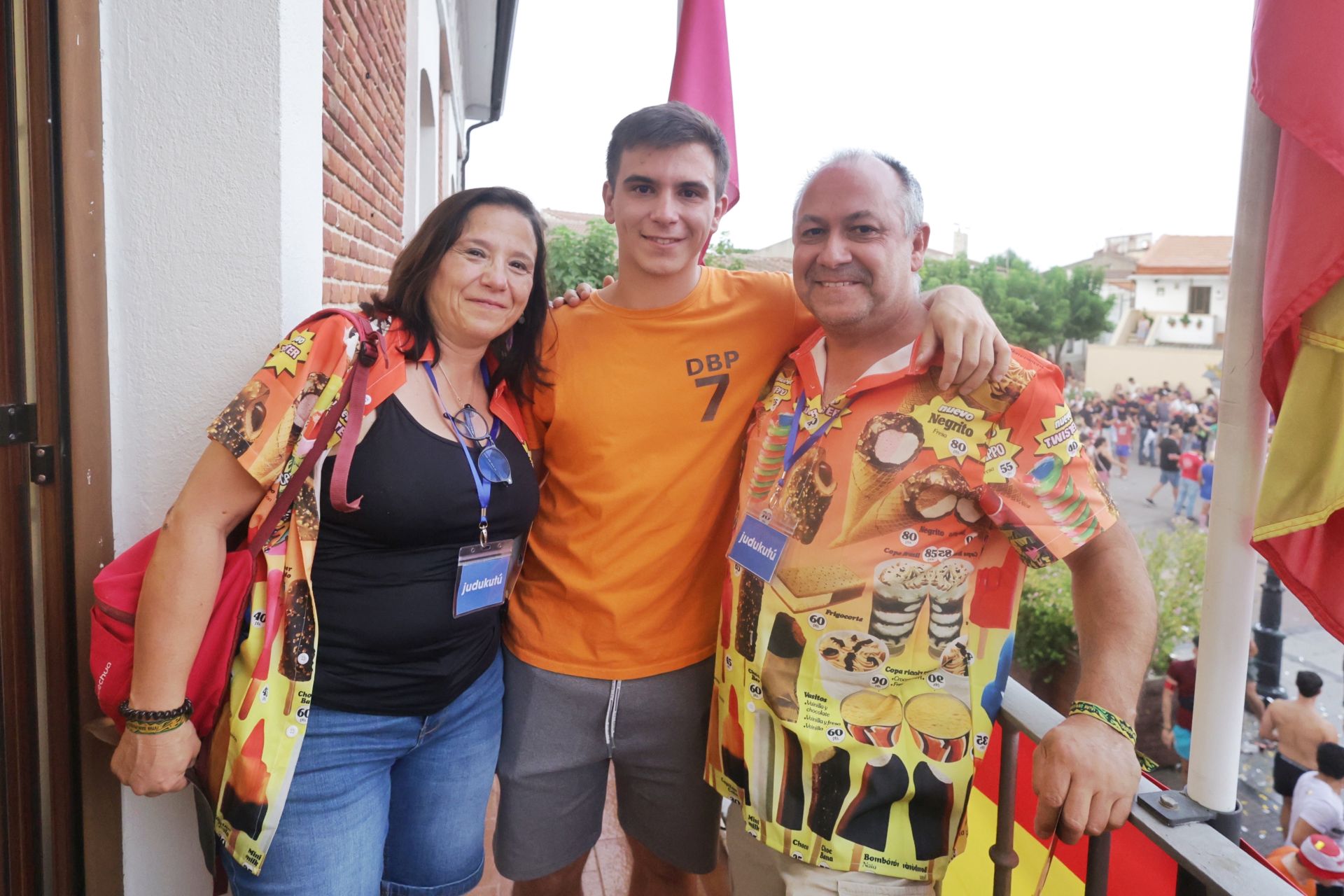 El inicio de las fiestas de Viana de Cega, en imágenes