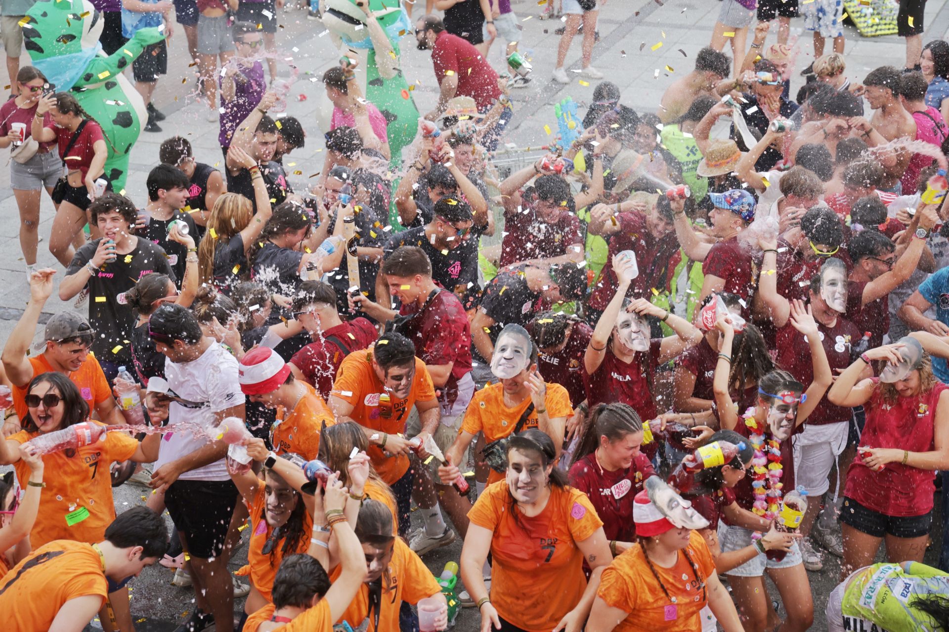 El inicio de las fiestas de Viana de Cega, en imágenes