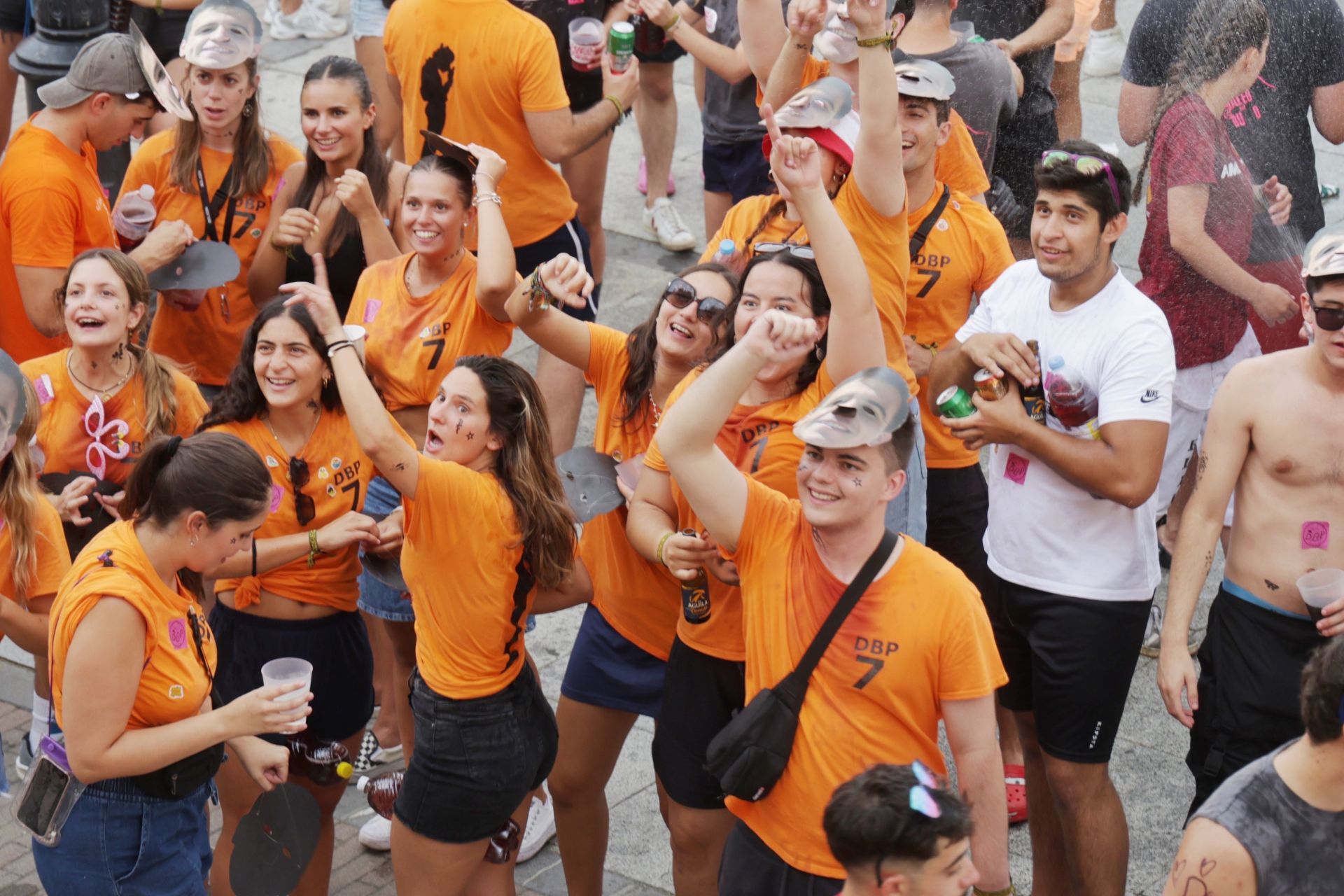 El inicio de las fiestas de Viana de Cega, en imágenes