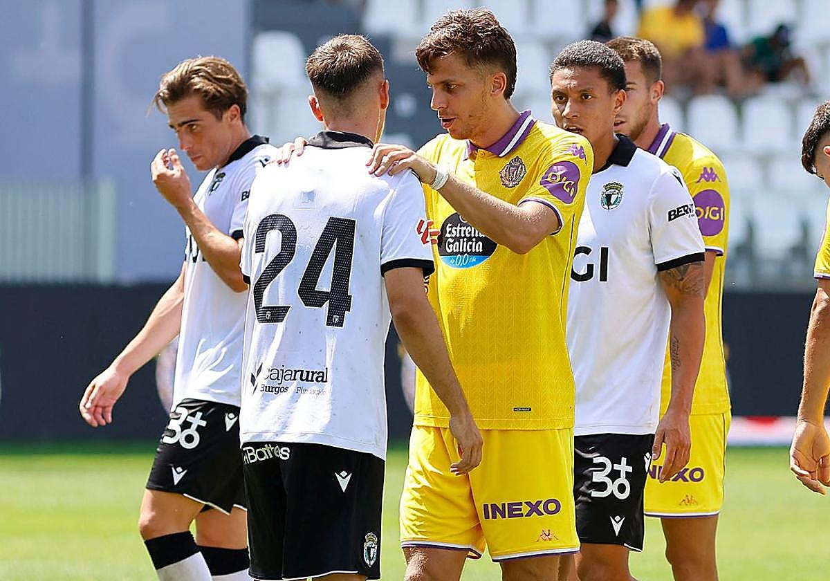 Iván Alejo en el partido ante el Burgos CF.