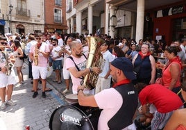 Pregón y subasta de balcones en las fiestas de Peñafiel