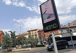 Registro de temperatura en la Plaza de España de Valladolid este jueves.