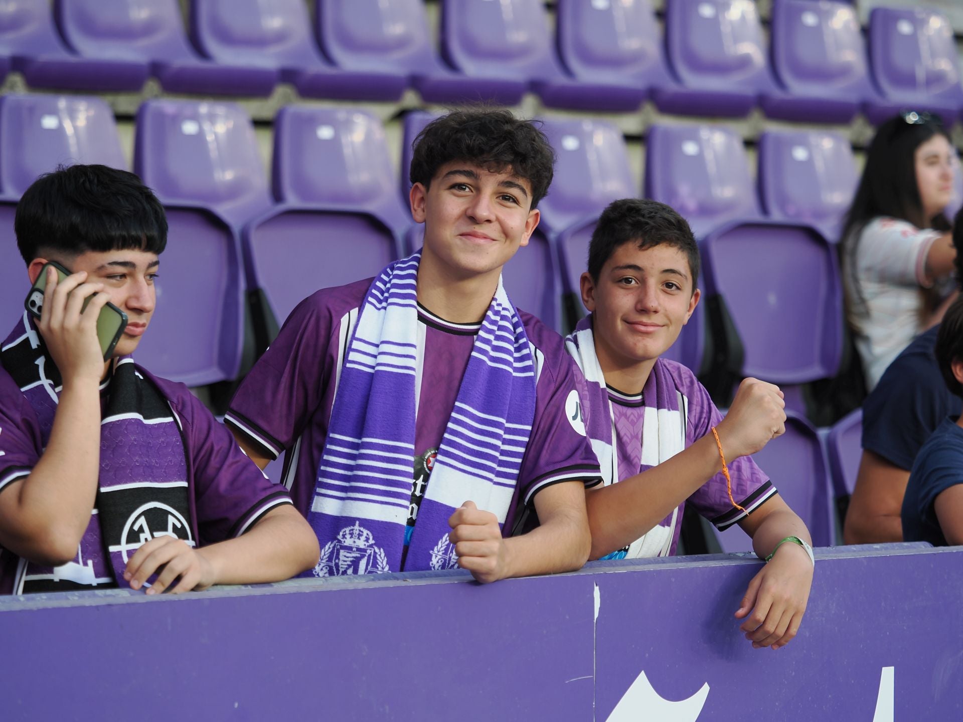 Búscate en la grada del Real Valladolid-Ceuta (2/3)