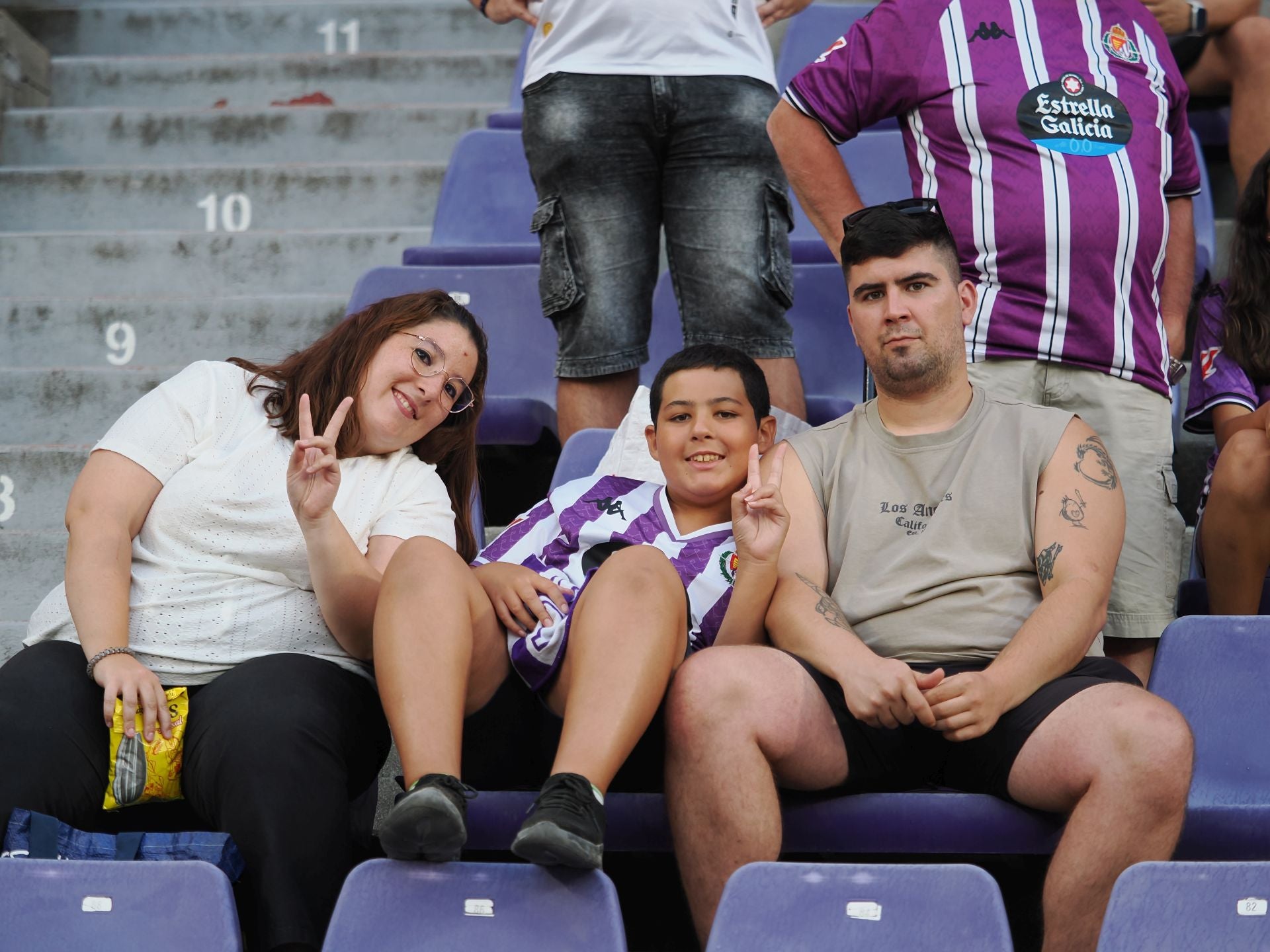 Búscate en la grada del Real Valladolid-Ceuta (3/3)