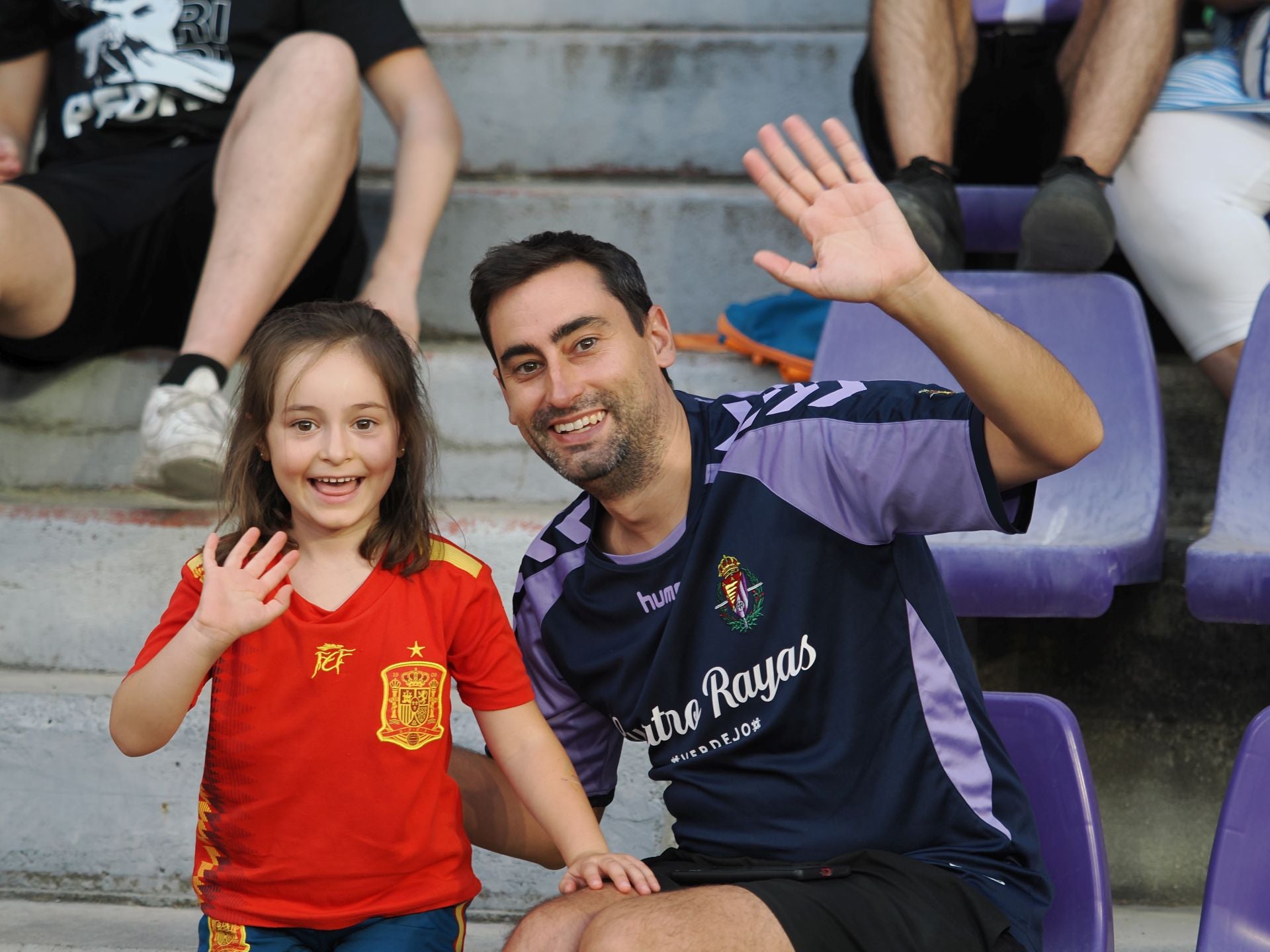 Búscate en la grada del Real Valladolid-Ceuta (3/3)