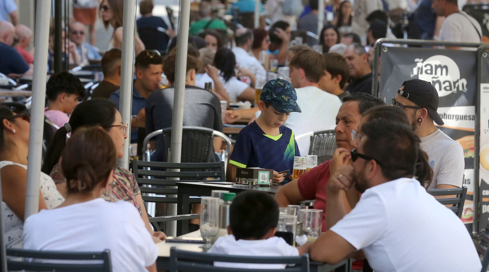 Los turistas llenan Segovia