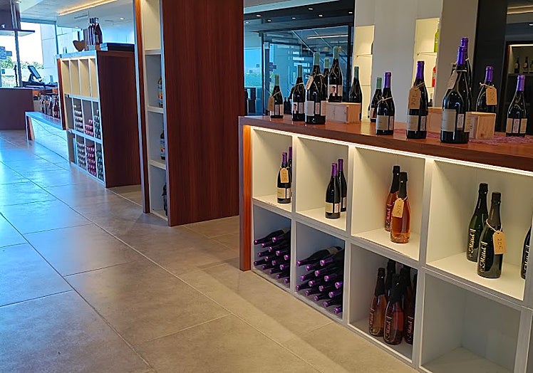 En Valdevimbre se elaboran vinos amparados por la D.O León.