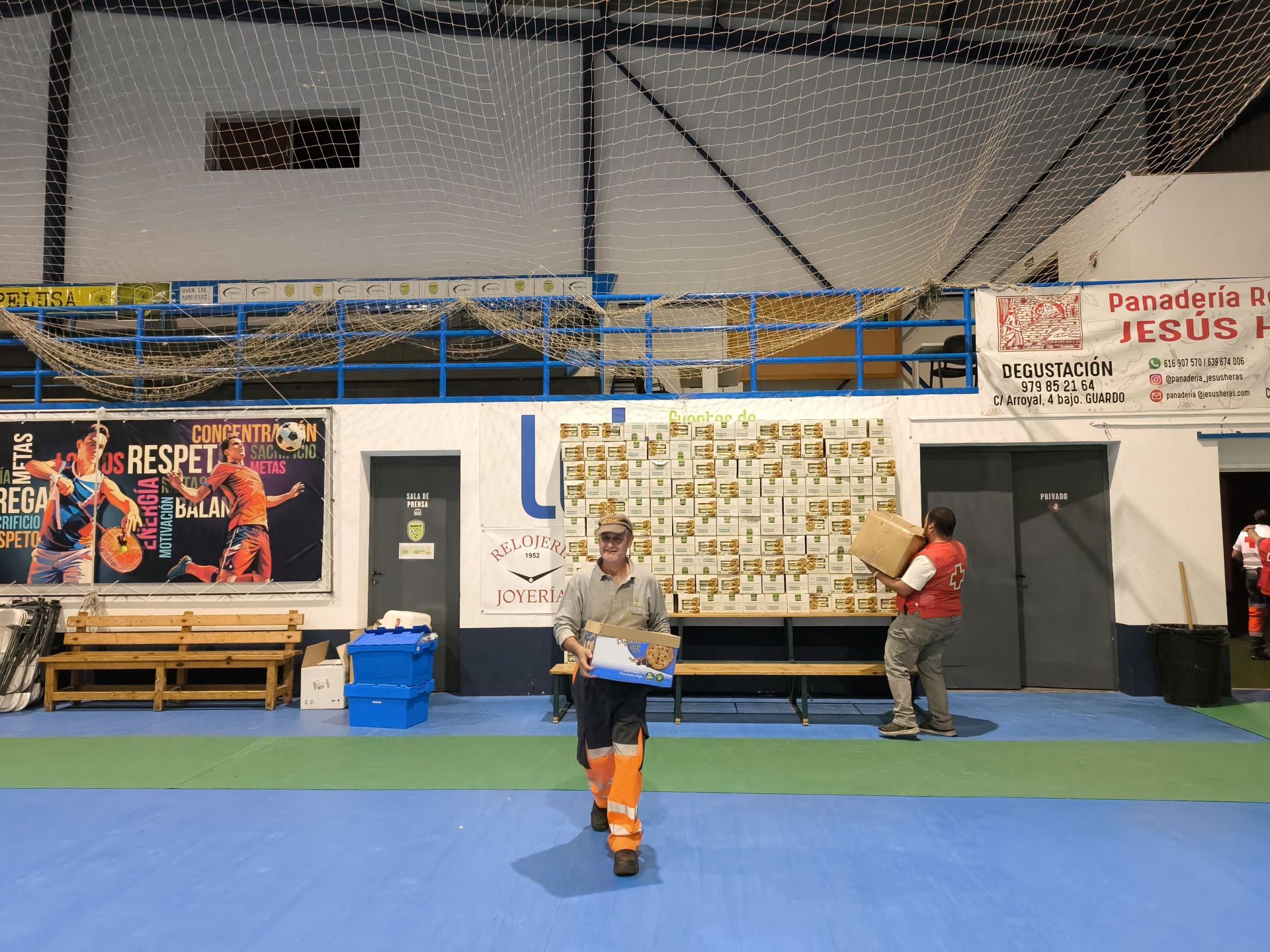 Guardo acoge a evacuados por los incendios