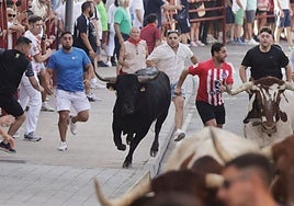 Un momento del encierro en Peñafiel.