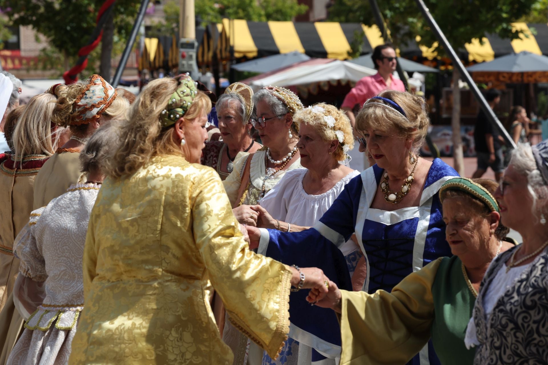 Ambiente en la Feria Renacentista de Medina del Campo este sábado