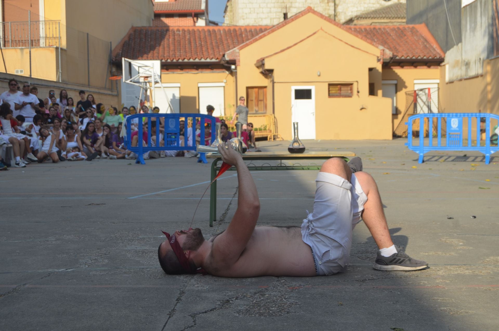 Las imágenes de la celebración de VI concurso de habilidad con el porrón de Tudela de Duero