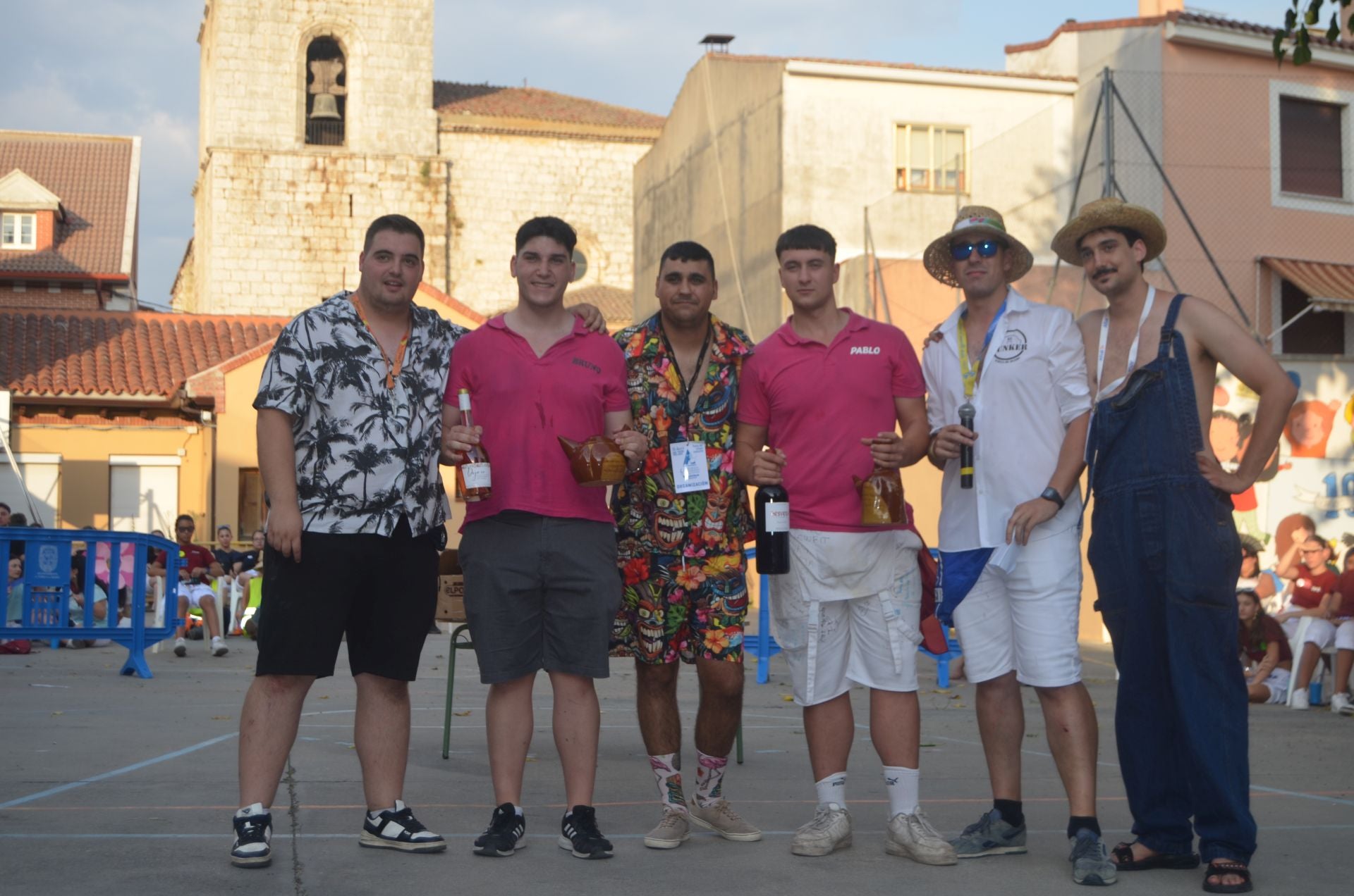 Las imágenes de la celebración de VI concurso de habilidad con el porrón de Tudela de Duero