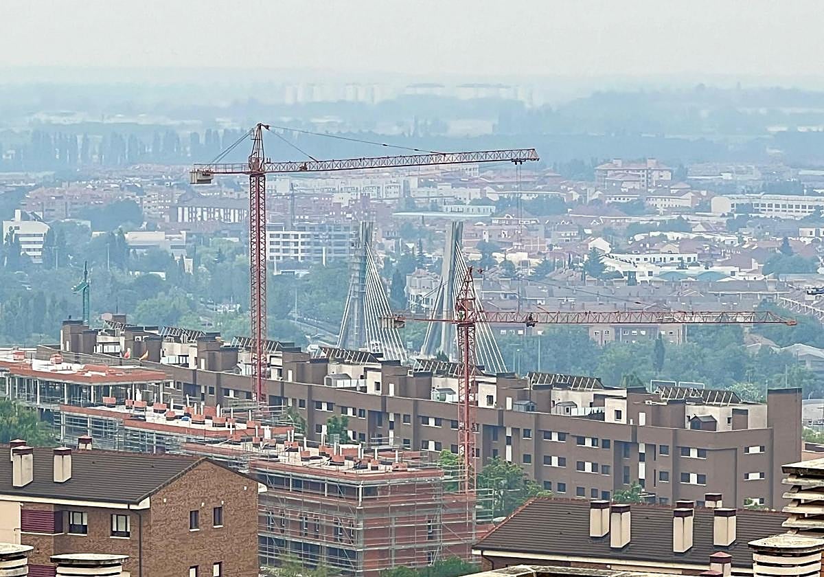 Imagen de la contaminación por los incendios desde Parquesol.