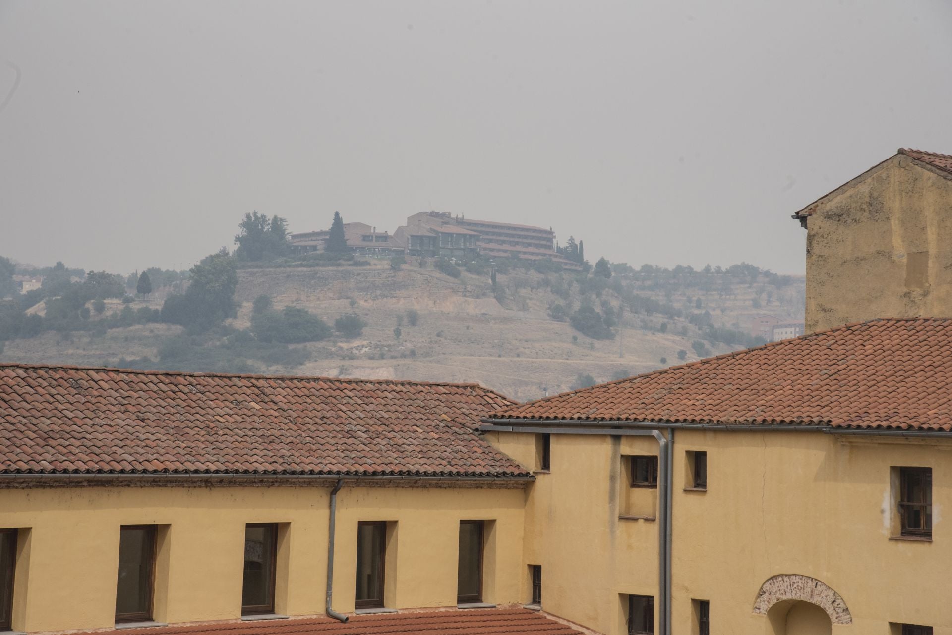Niebla de humo en Segovia