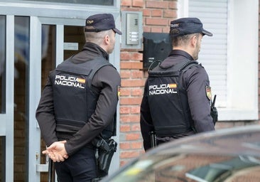 La Policía Nacional detiene a un hombre por resistencia y desobediencia