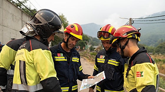 Castilla y León mantiene 27 incendios activos, ocho de gravedad 2 en León, Zamora y Palencia