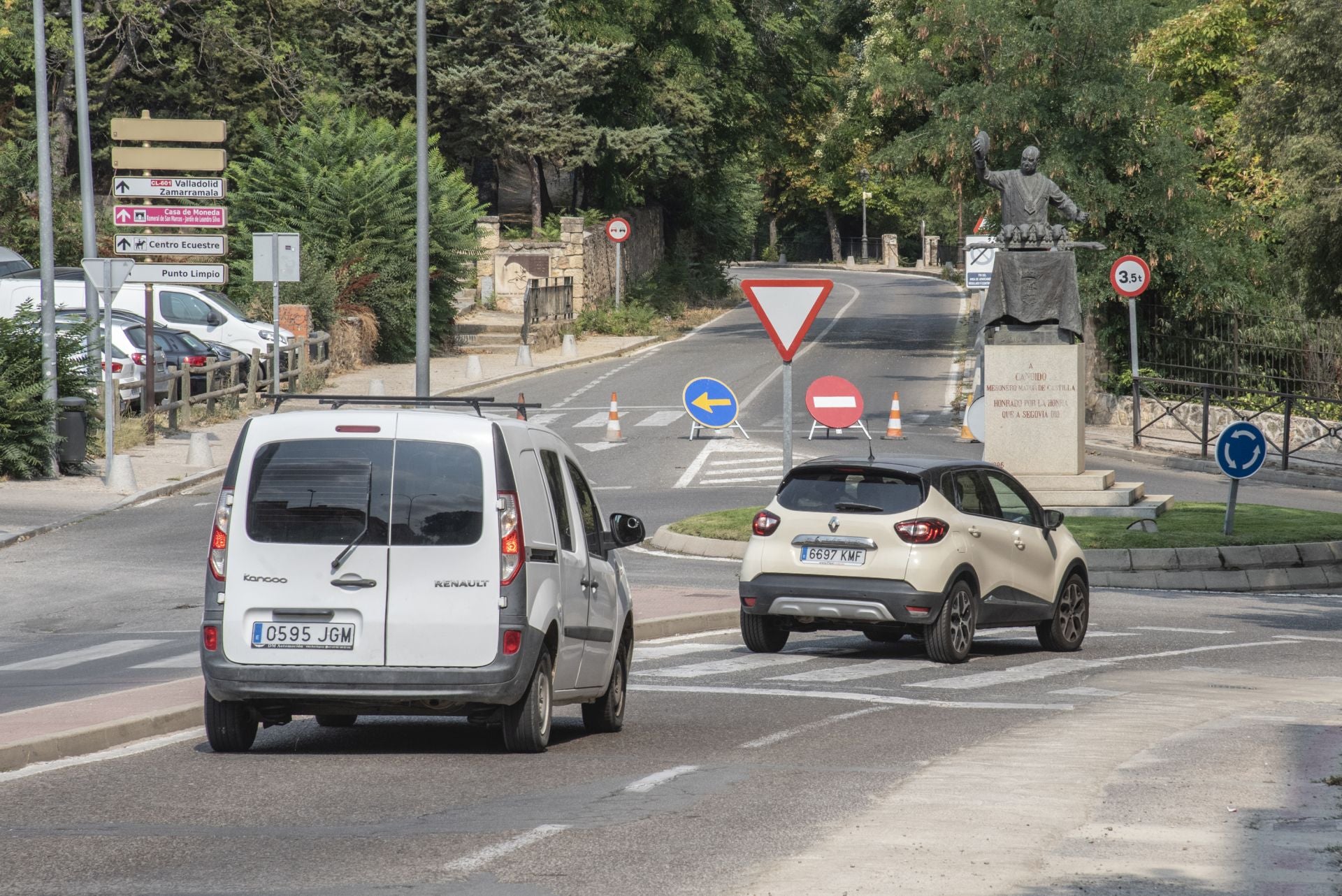 Jornada de atascos y calles cortadas en Segovia