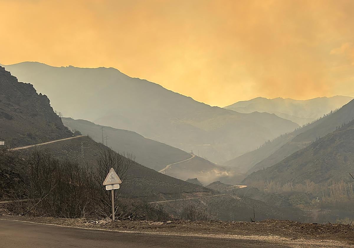 Imagen principal - Estado en el que ha quedado el pueblo leonés de Lusio y el valle donde se ubica.