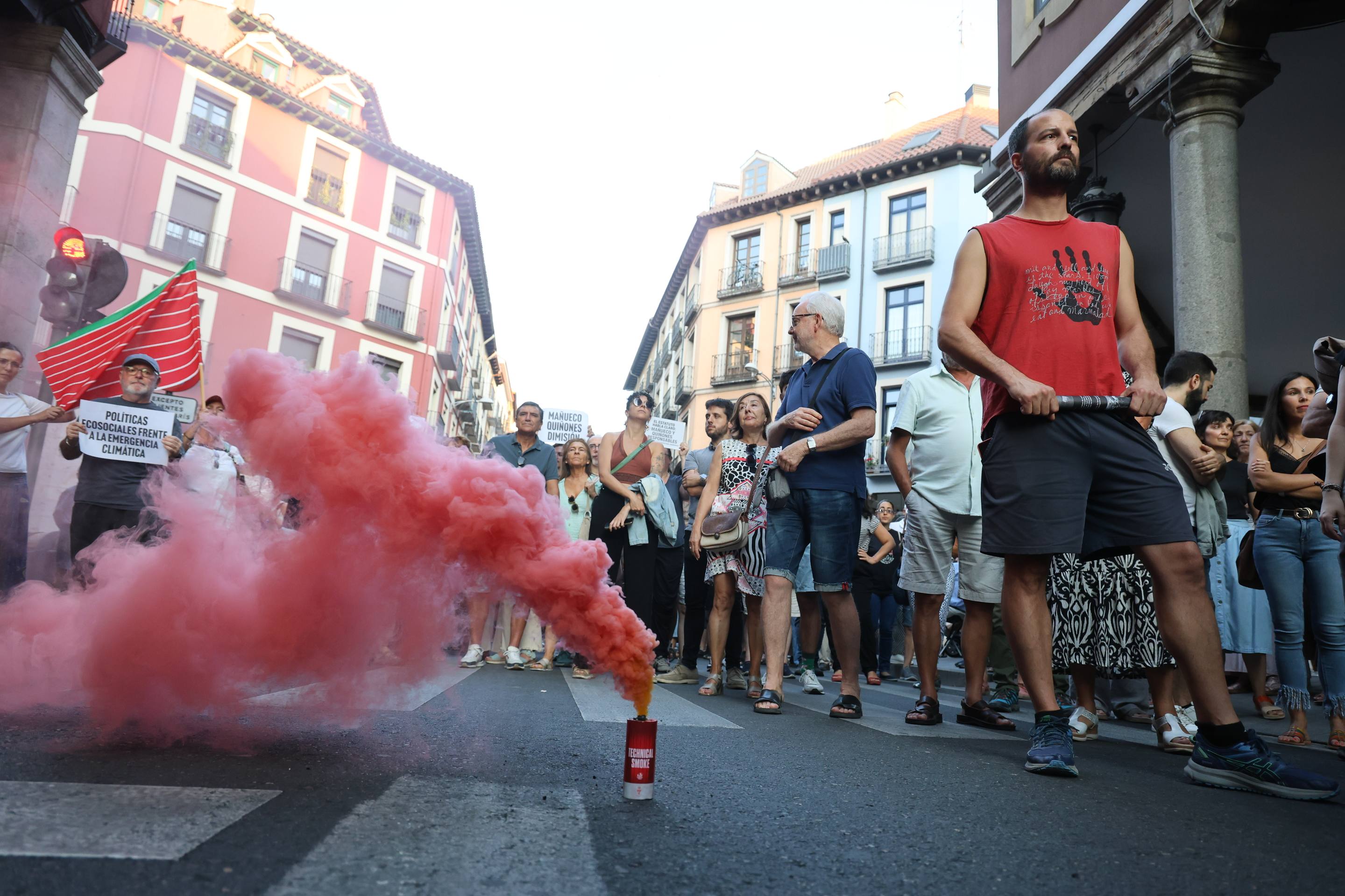 Las imágenes de la manifestación contra la gestión de los incendios de Castilla y León