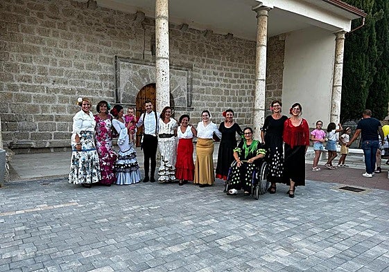 Grupo de sevillanas en Geria.