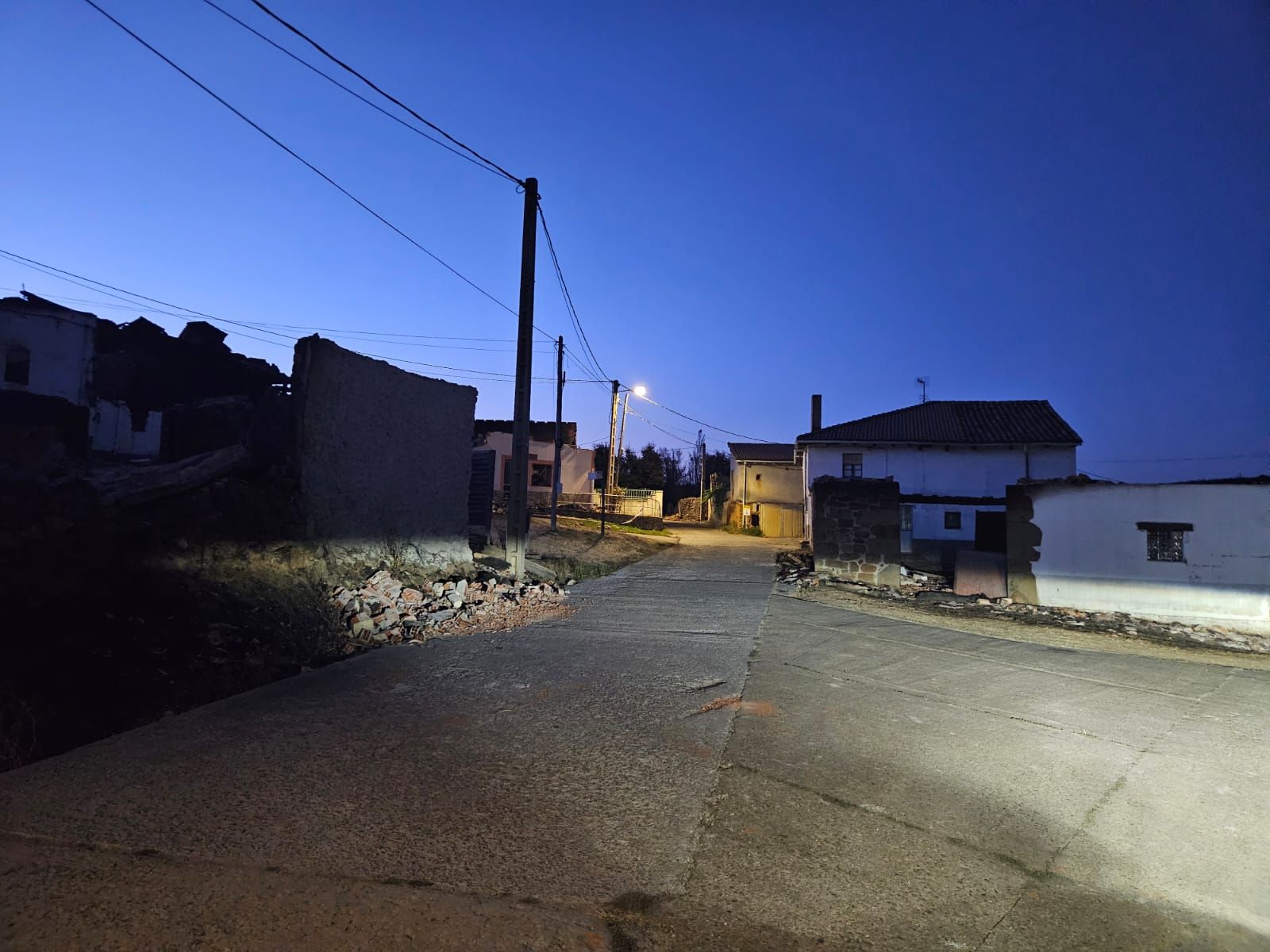 San Pedro de Cansoles recupera la luz