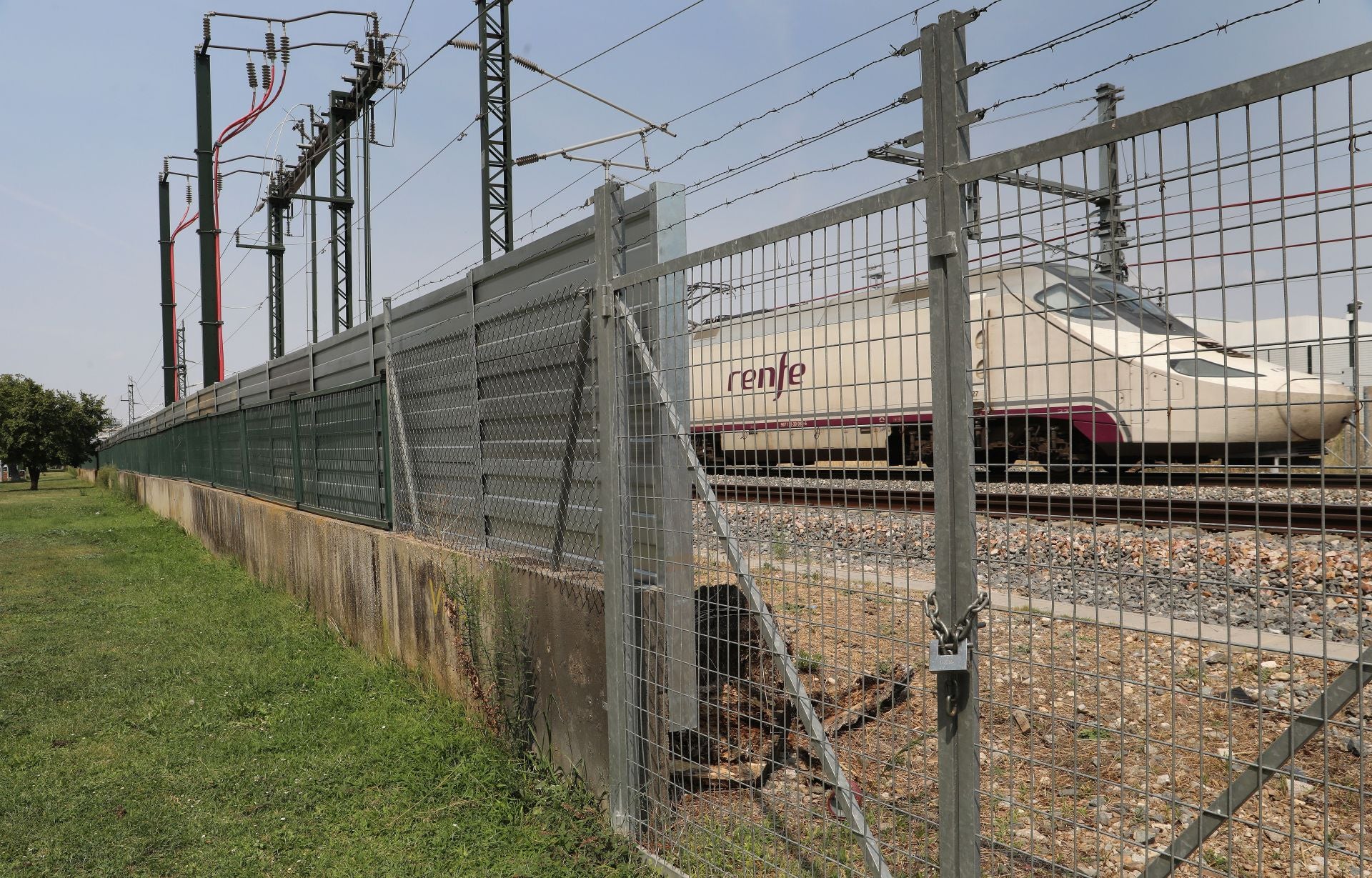 Planchas metálicas de seguridad colocadas en la zona sur de Palencia.