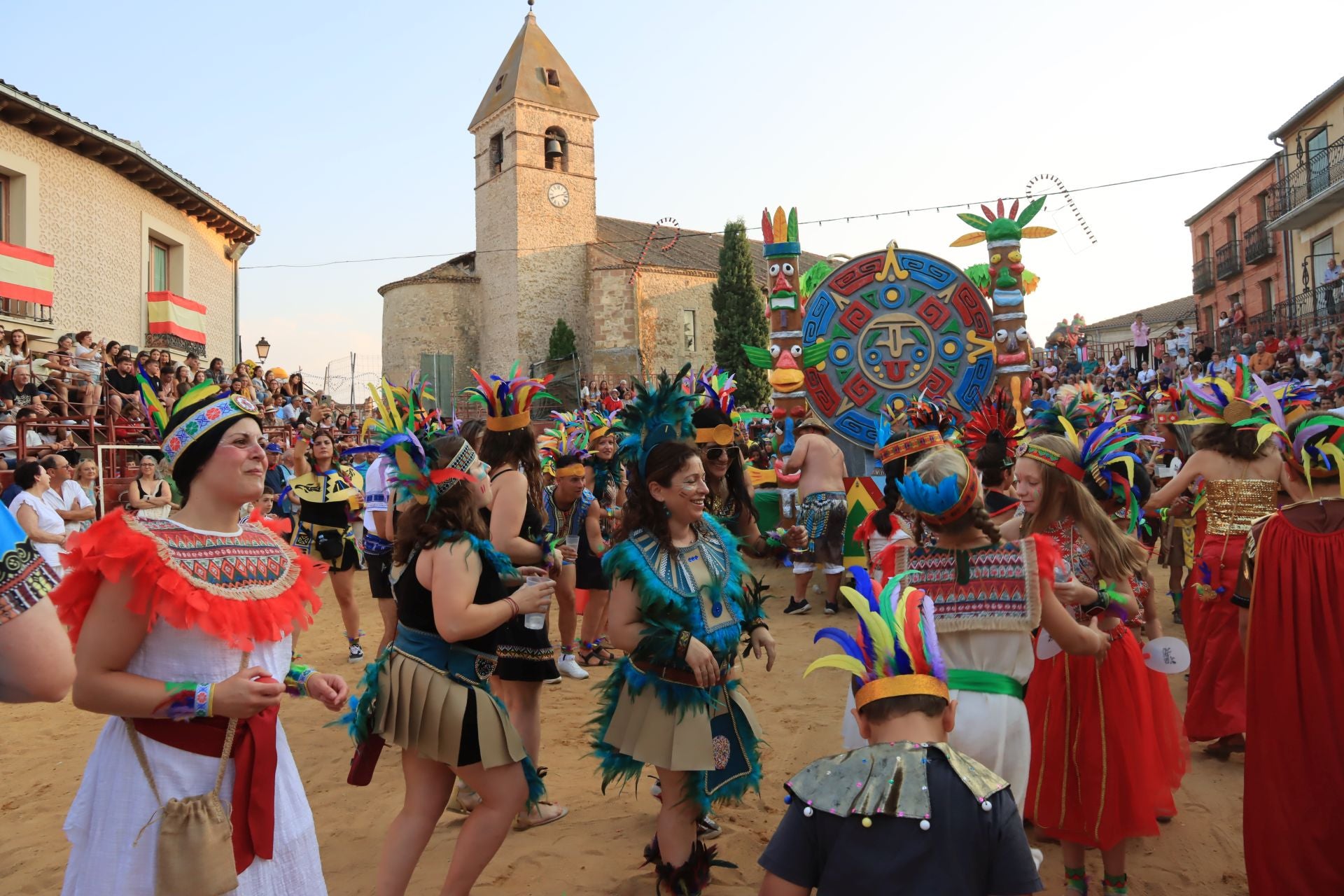 Fotografías del gran desfile de carrozas en Fuentepelayo