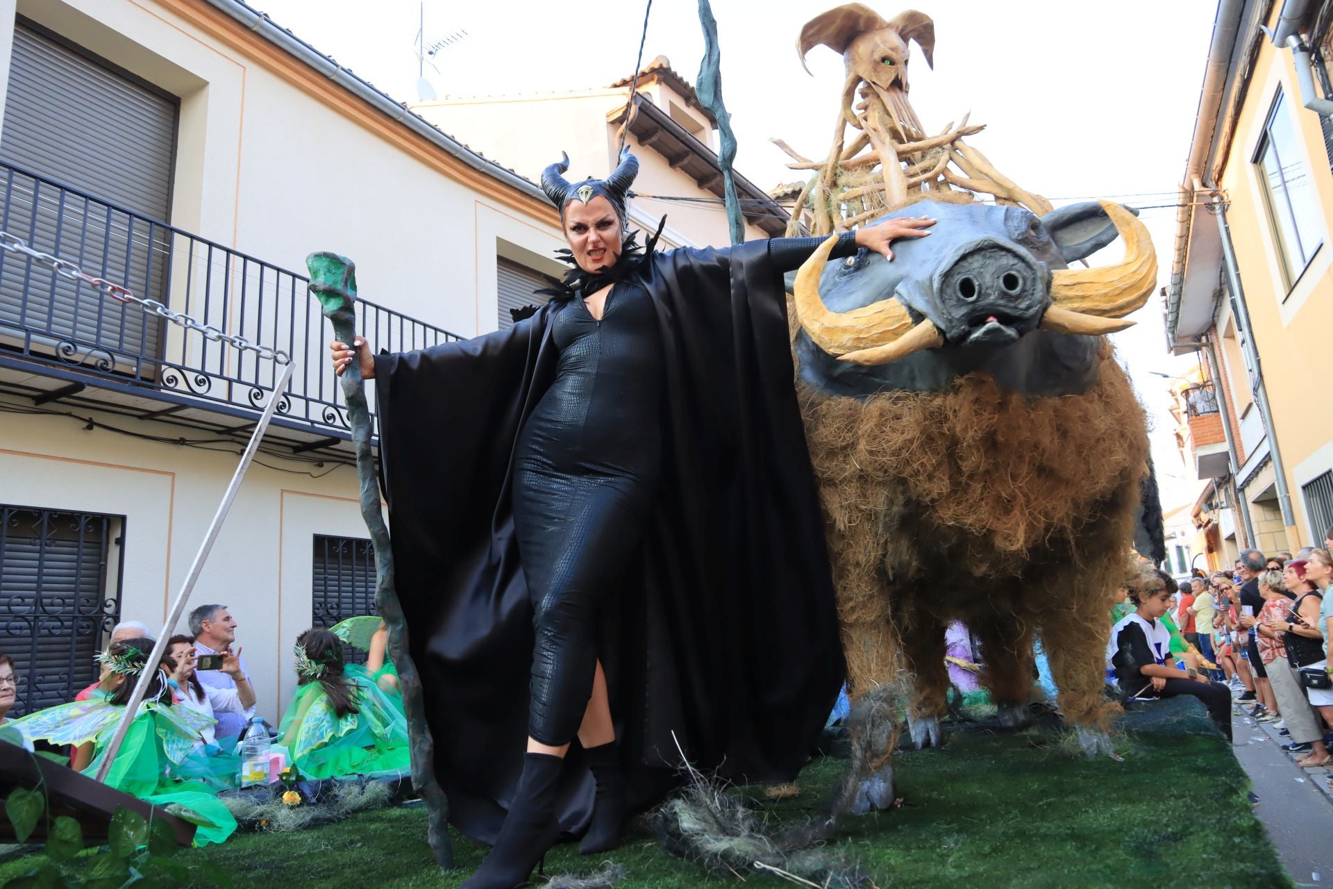 Fotografías del gran desfile de carrozas en Fuentepelayo