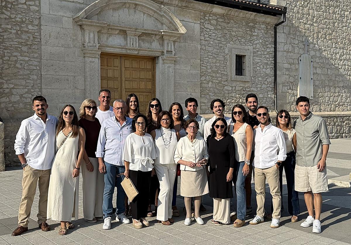 Luisa García celebra sus 100 años junto a su familia en Campaspero.