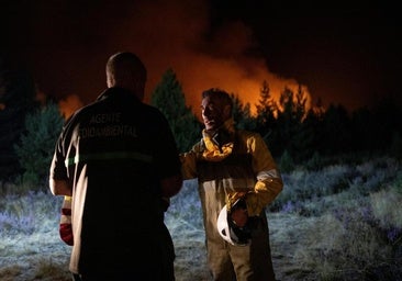 León y Asturias defienden la ruta del Cares de las llamas y los desprendimientos