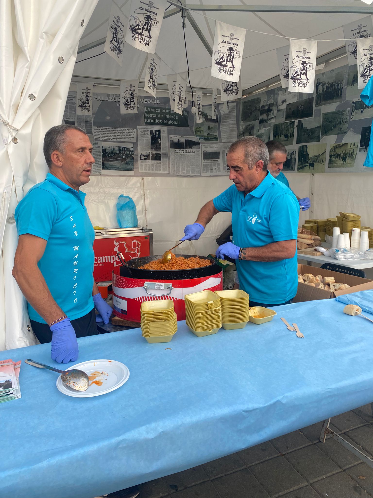 La vaca enmaromada y las jijas de Palazuelo de vedija triunfan en Chiva
